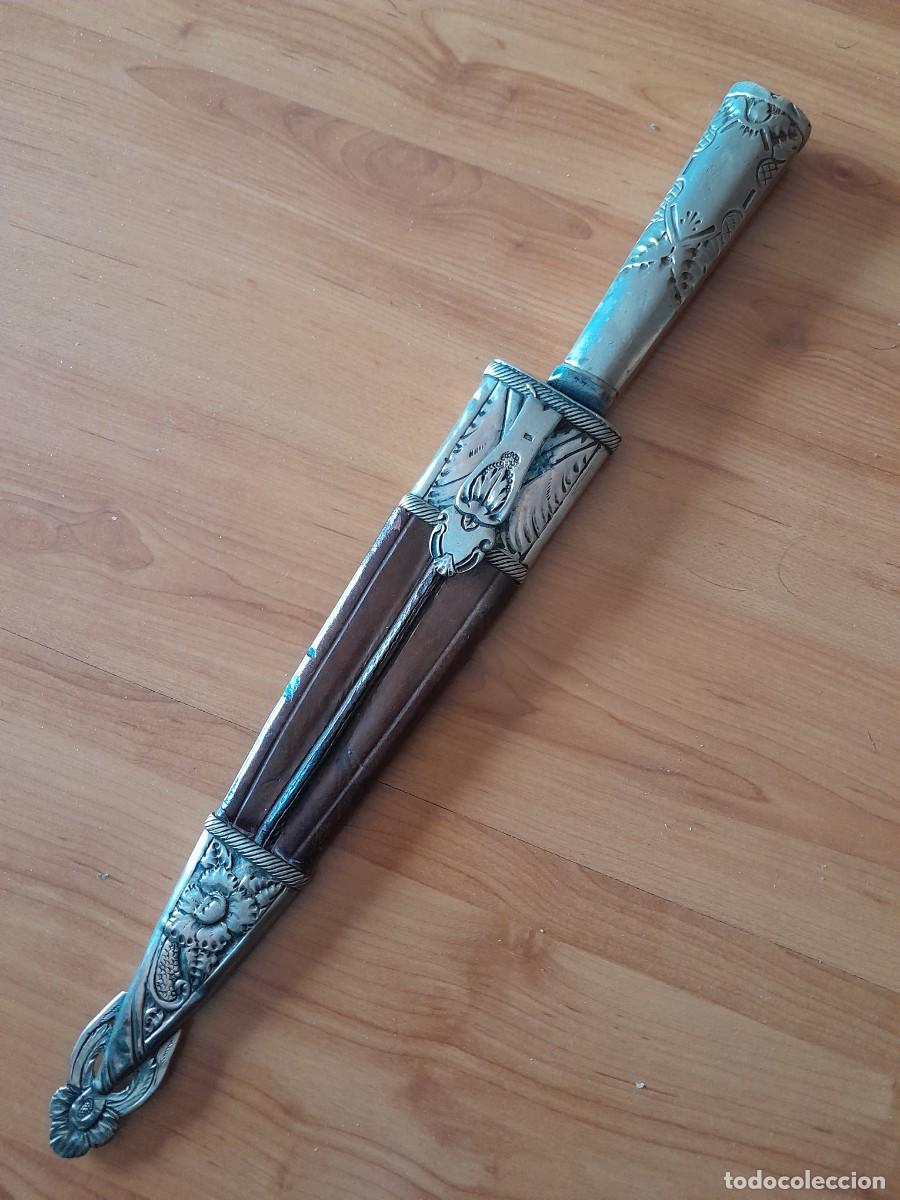 Militaria: Pu&ntilde;al criollo facon Argentina c1890 original Defensa Solingen plata 600 cincelada, todo de &eacute;poca!!!