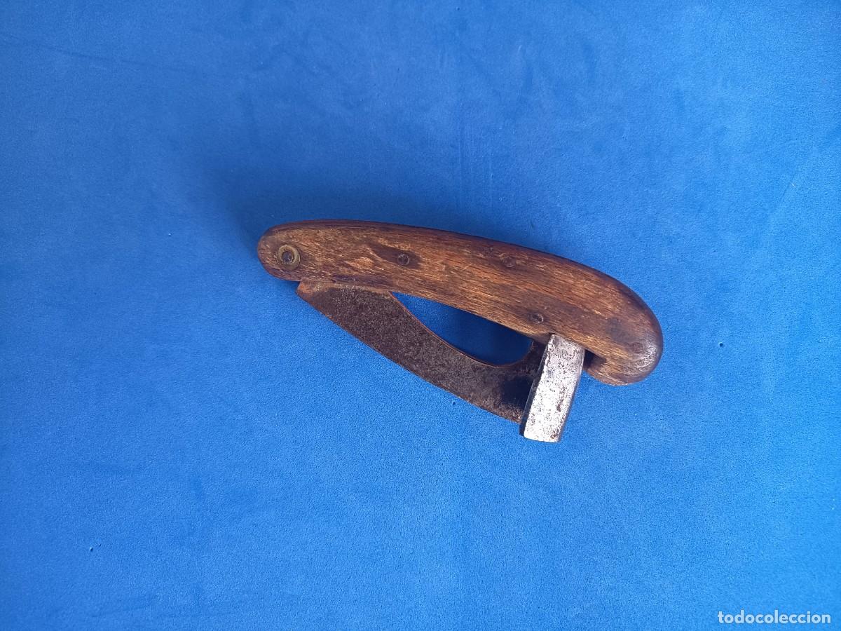 Militaria: Navaja de injerto o resinera
