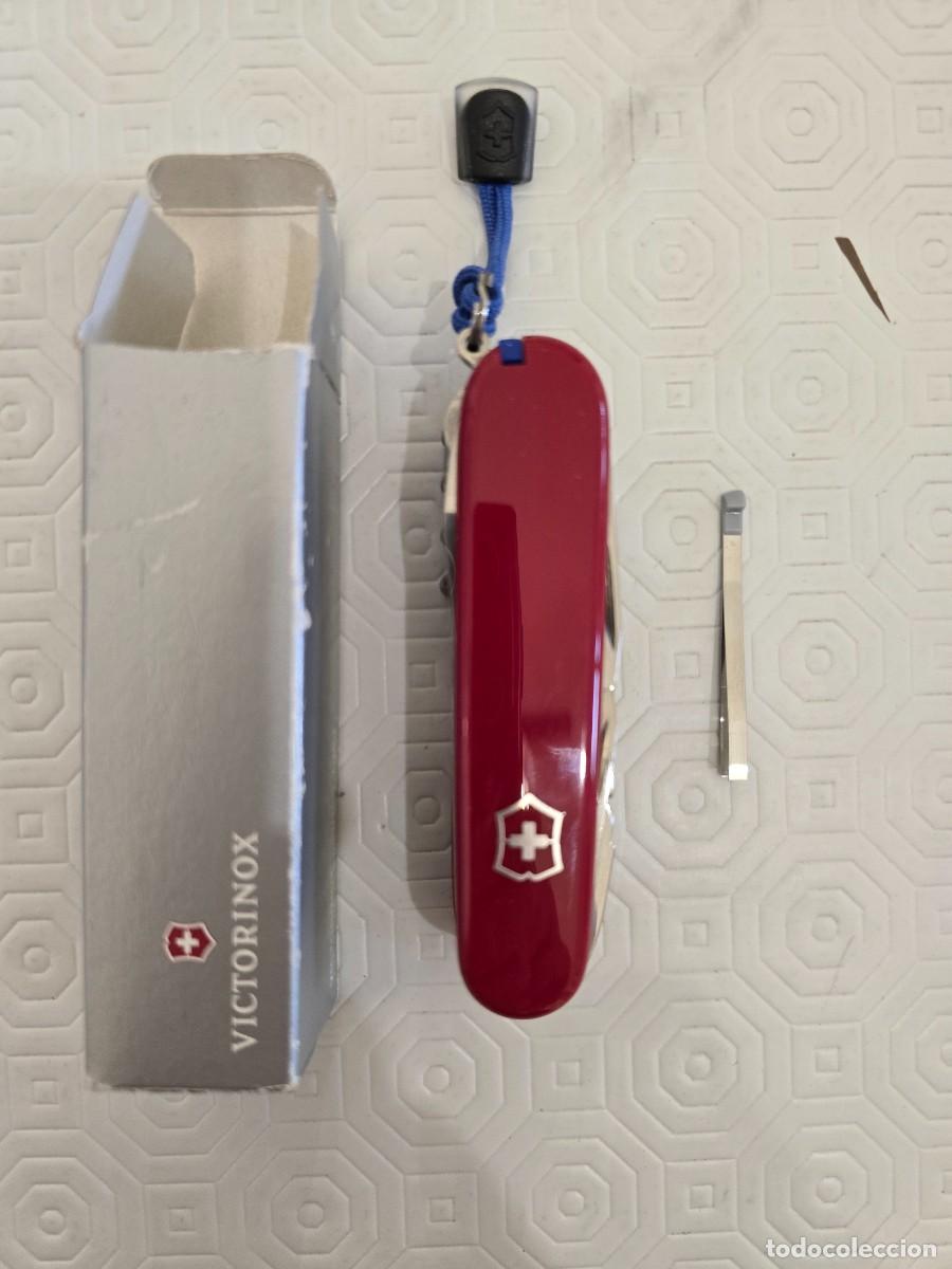Militaria: Navaja Suiza Victorinox Handyman Roja