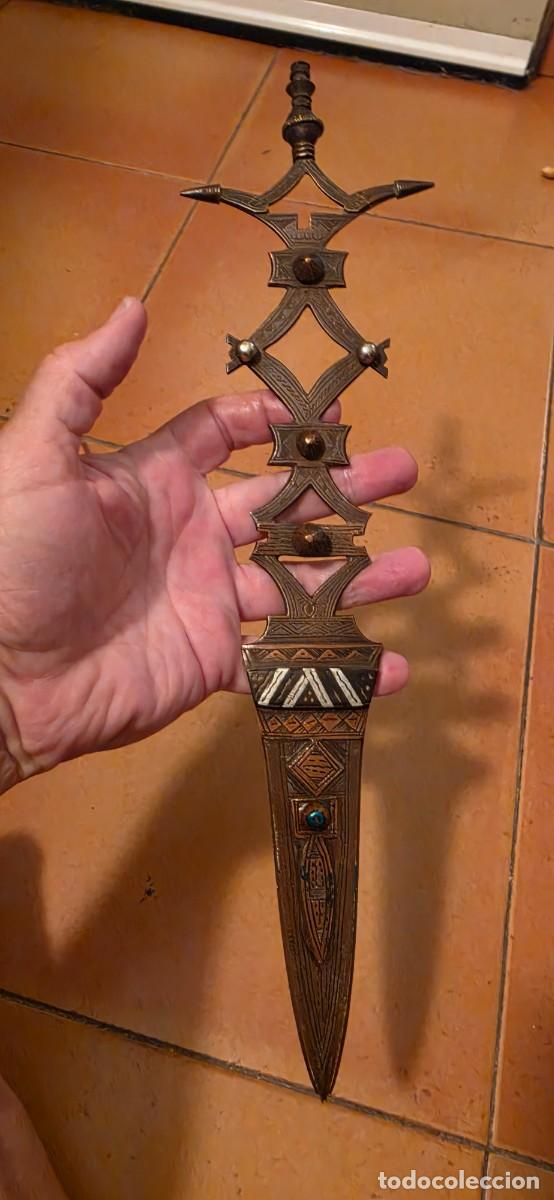 Militaria: Precioso trabajo olfebreria bereber o tuareg daga