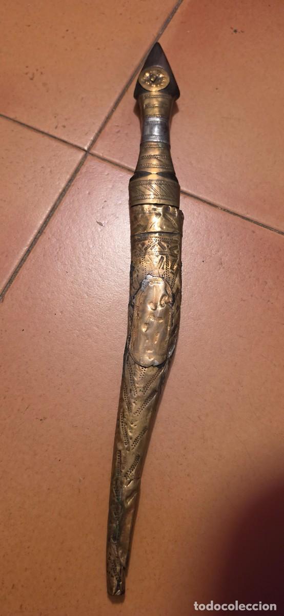 Militaria: Preciosa y antigua daga arabe siria o jordania