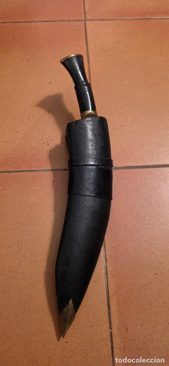 Militaria: Gran kukri gurka de uso con solida hoja