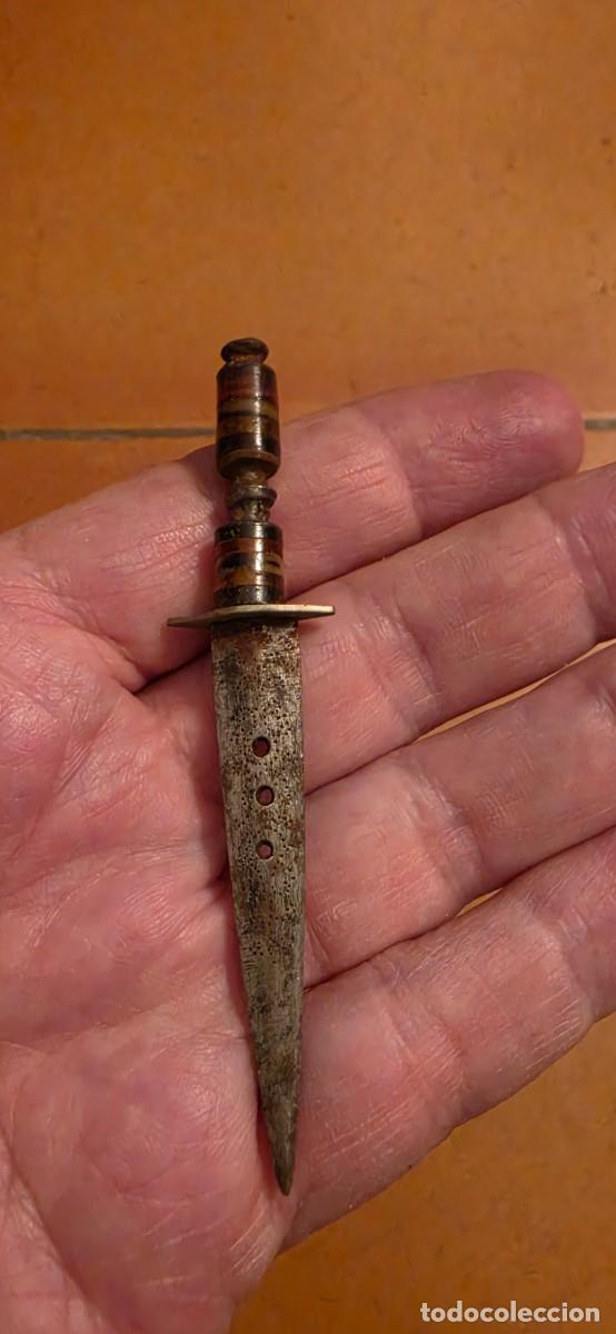 Militaria: Preciosa peque&ntilde;a daga albacete mujer