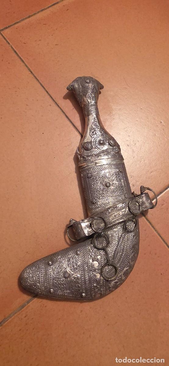 Militaria: Espectacular jambiya oman plata antigua