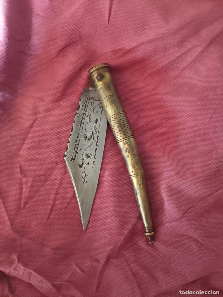 Militaria: NAVAJA TODA GRAVADA CON LEYENDA SANTA CRUZ DE MUDELA DE MUJER