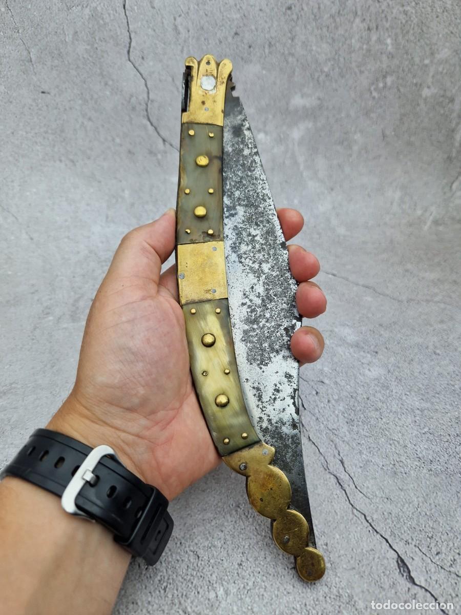 Militaria: Navaja espa&ntilde;ola antigua de Albacete &ndash; Siglo XIX &ndash; Asta y Lat&oacute;n &ndash; Gran tama&ntilde;o