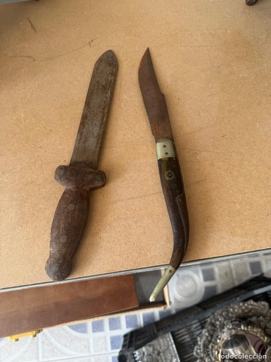 Militaria: Lote de cuchillo y navaja antigua, lote por revisar