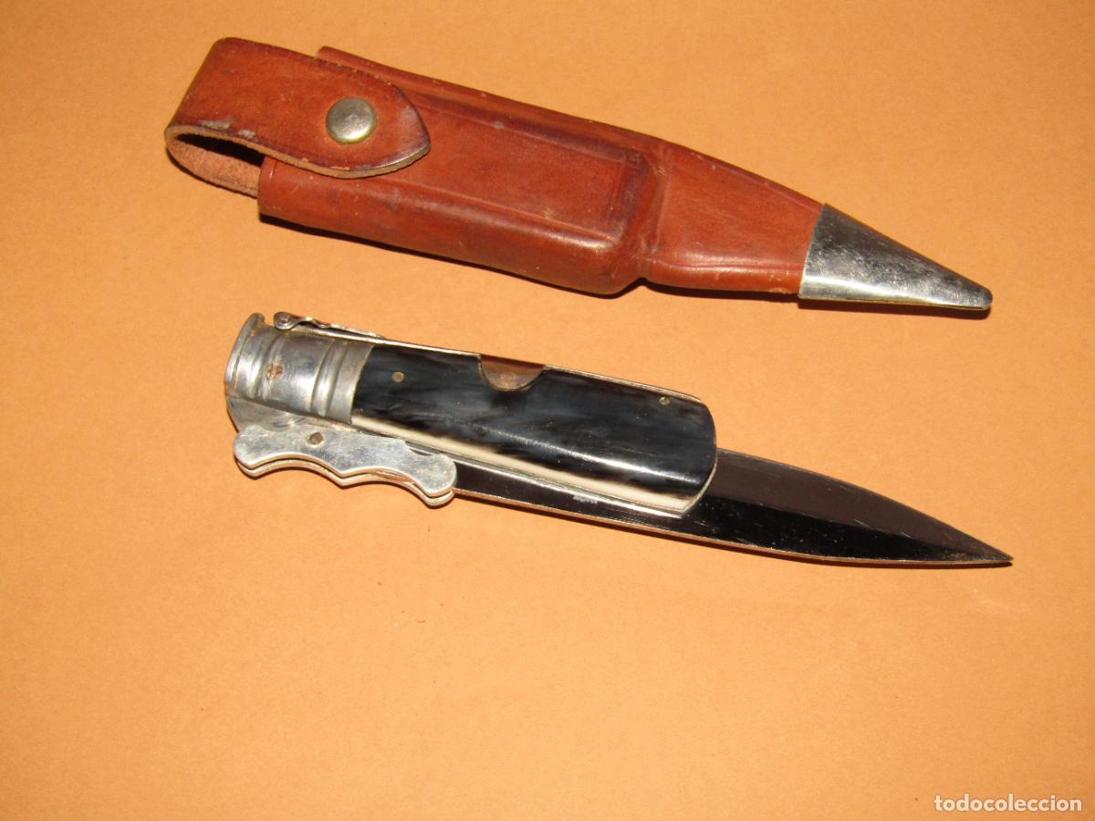 Militaria: Antiguo Cuchillo Plegable con Funda para Cintur&oacute;n Marcada Albacete Inox.