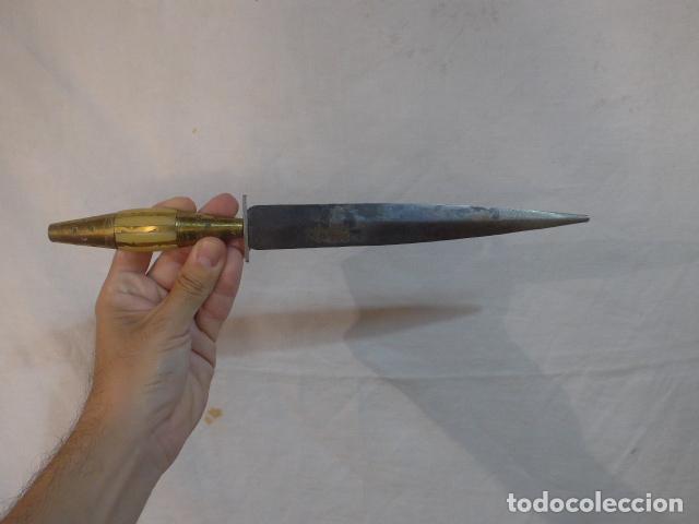 Militaria: Antiguo cuchillo espa&ntilde;ol de albacete, tipo alcazar, de mediados de s.XX