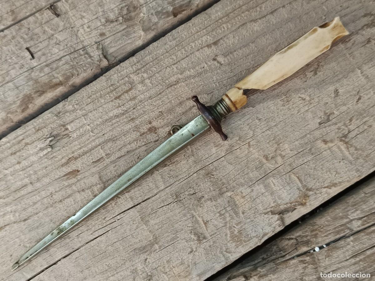 Militaria: Estoque con empu&ntilde;adura de marfil s.XIX