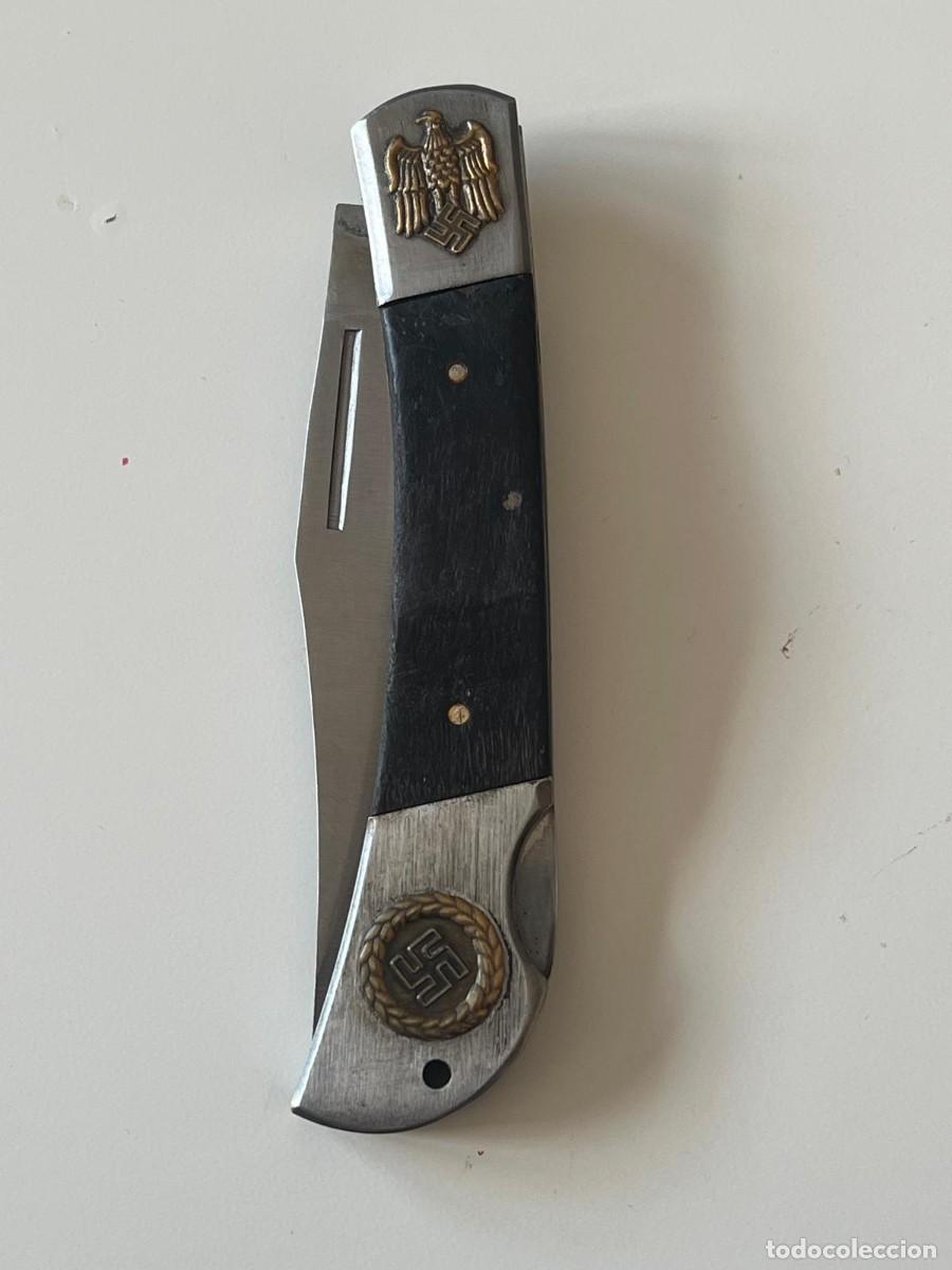 Militaria: NAVAJA CON SIMBOLOGIA DE LA SEGUNDA GUERRA MUNDIAL