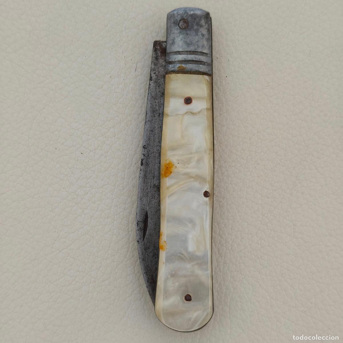 Militaria: Navaja abierta 17 cm abierta estilo nacar albaceta