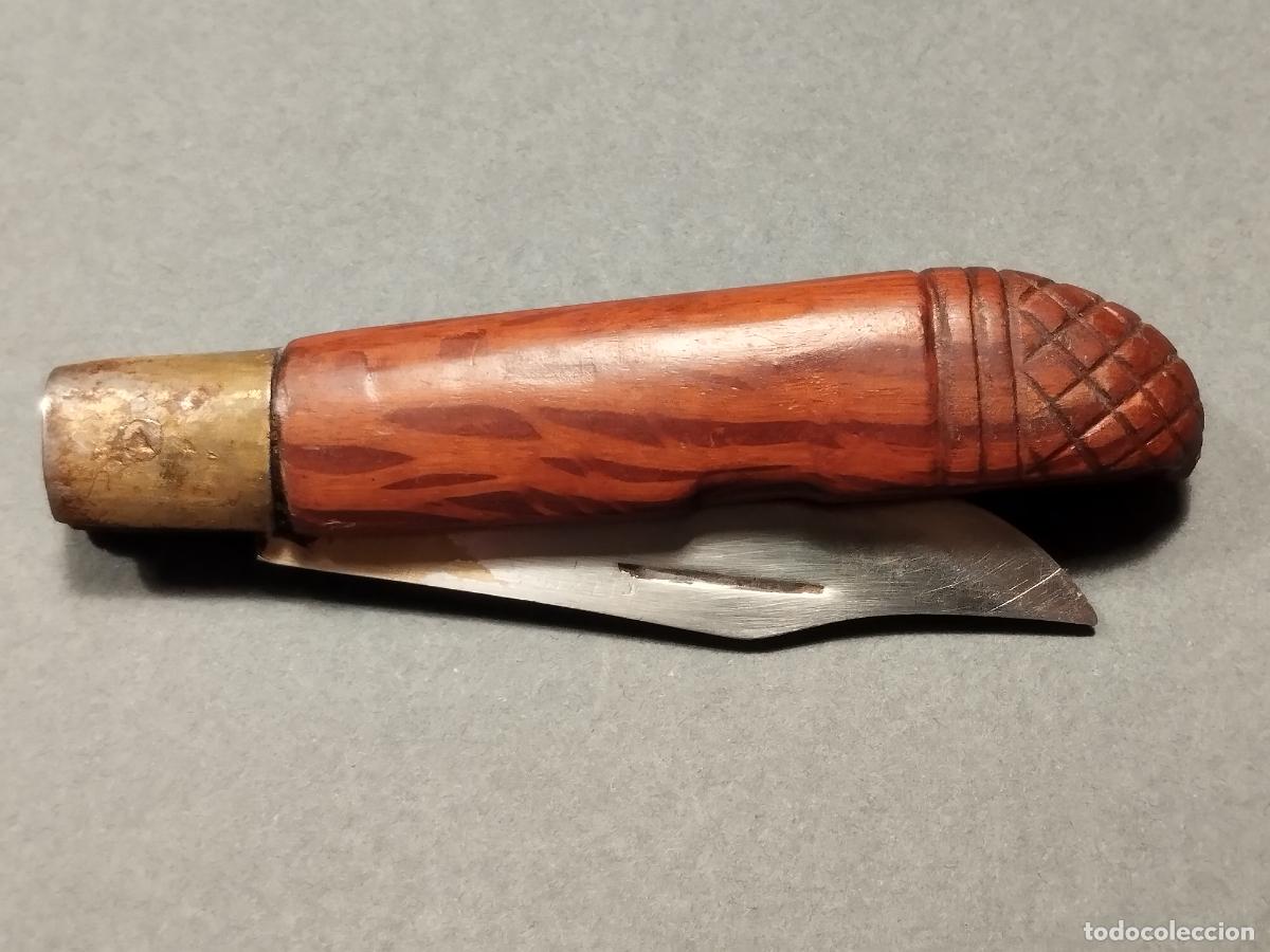 Militaria: FAC 2 NAVAJA RUSTICA. MUY BUENA CALIDAD. CACHAS DE MADERA DECORADAS.