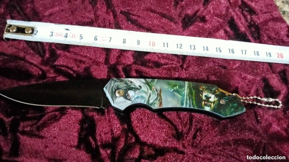 Militaria: navaja de caza y camping de acero inoxidable con dise&ntilde;o de camuflaje, cuchillo de alta dureza