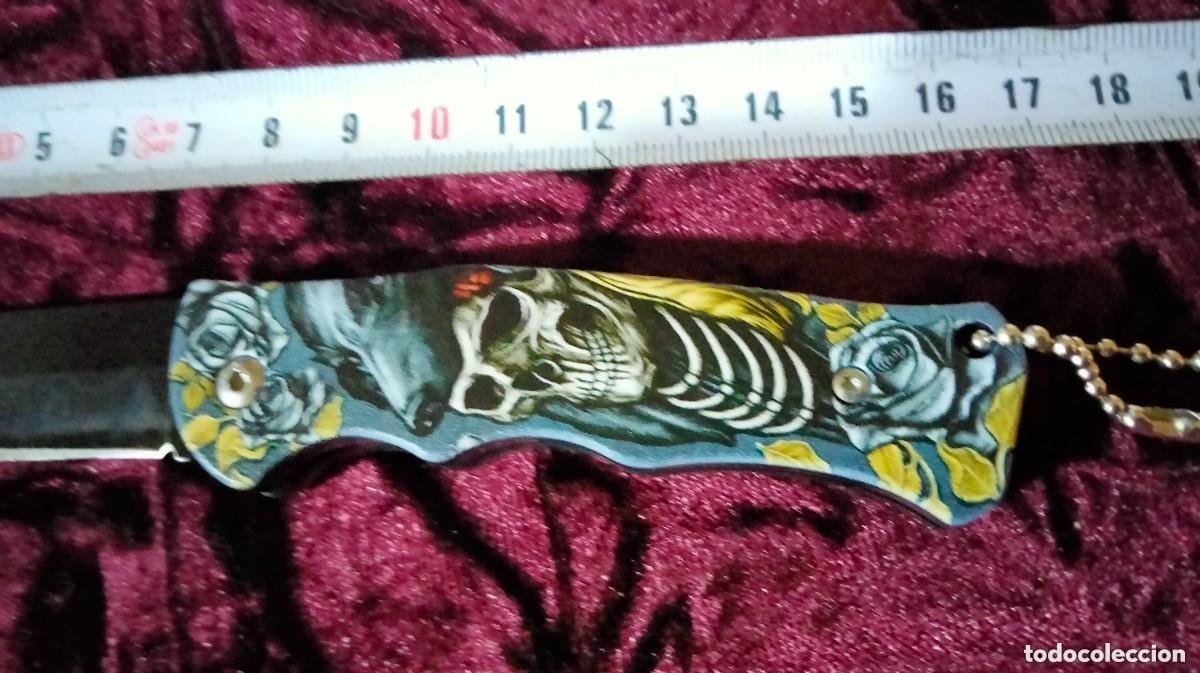 Militaria: navaja de caza y camping de acero inoxidable con dise&ntilde;o de camuflaje, cuchillo de alta dureza