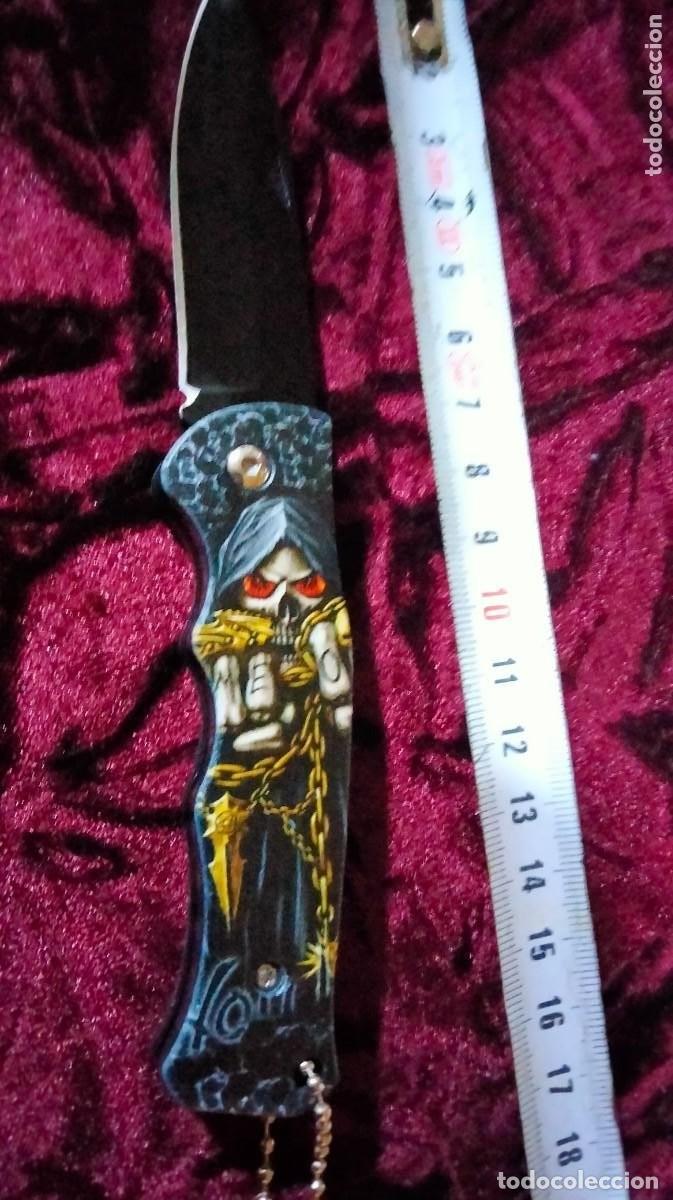 Militaria: navaja de caza y camping de acero inoxidable con dise&ntilde;o de camuflaje, cuchillo de alta dureza