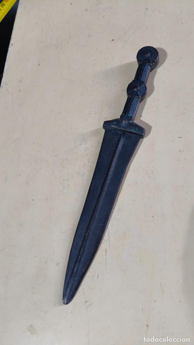 Militaria: Poignard ancien romain reproduction