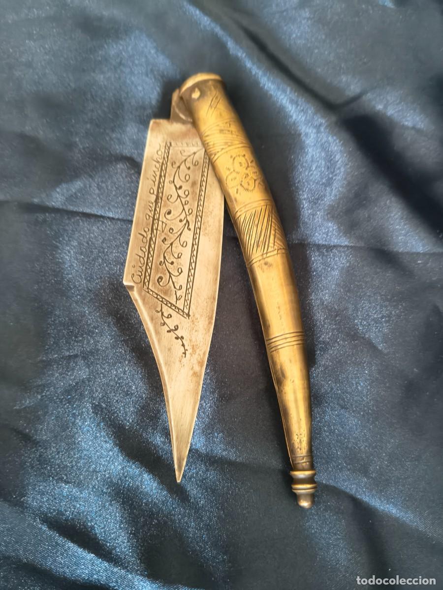 Militaria: NAVAJA TODA GRAVADA con leyenda SANTA CRUZ DE MUDELA
