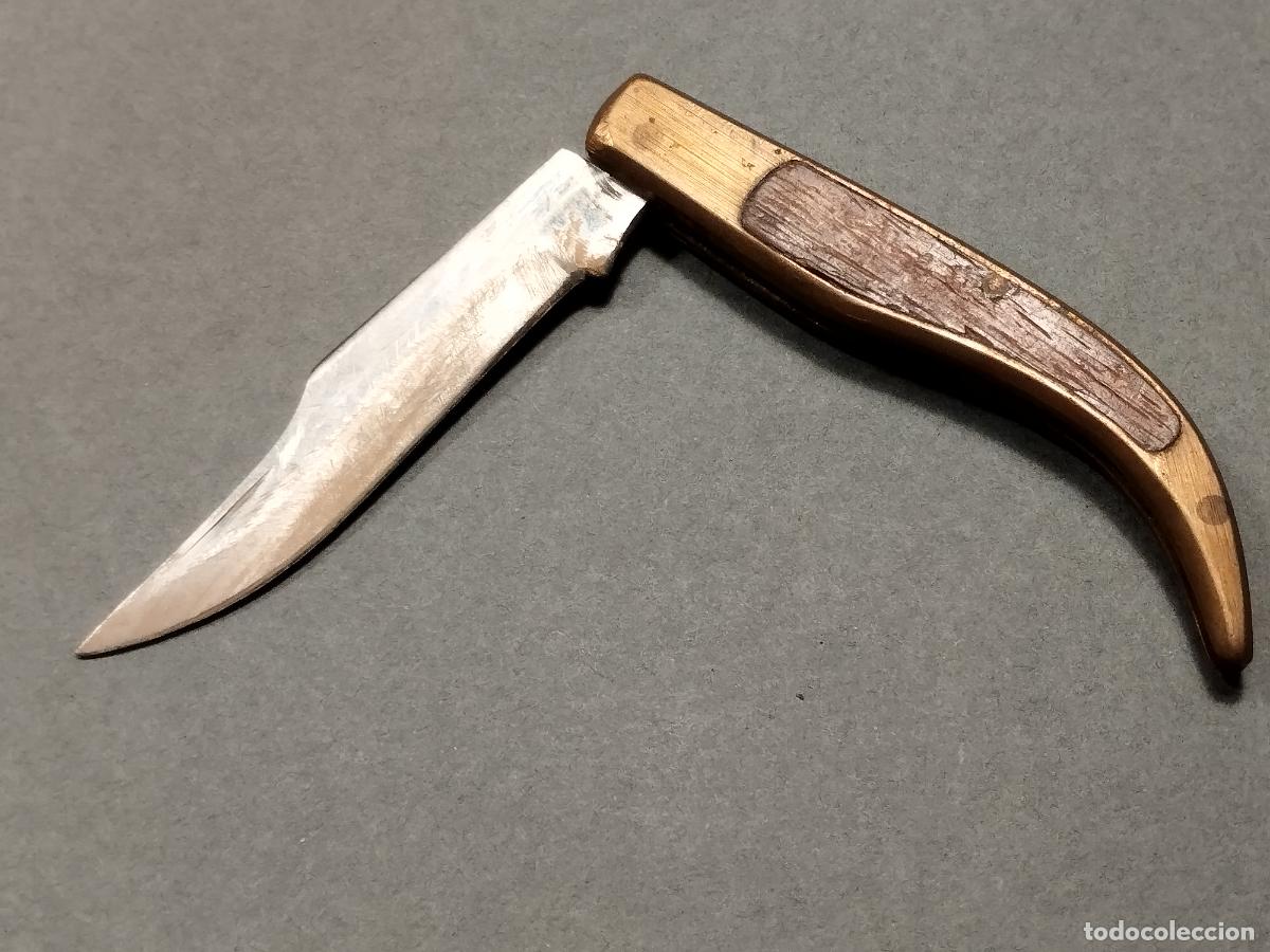 Militaria: FAC 10. NAVAJA TIPO RUSTICO. CACHAS DE METAL Y MADERA. MUY BUENA CALIDAD.