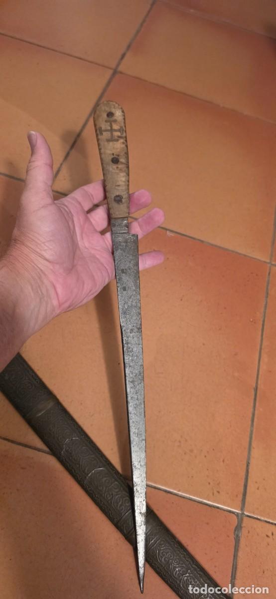 Militaria: Muy antigua daga norte de &Aacute;frica ln grabados y cruz potenzada