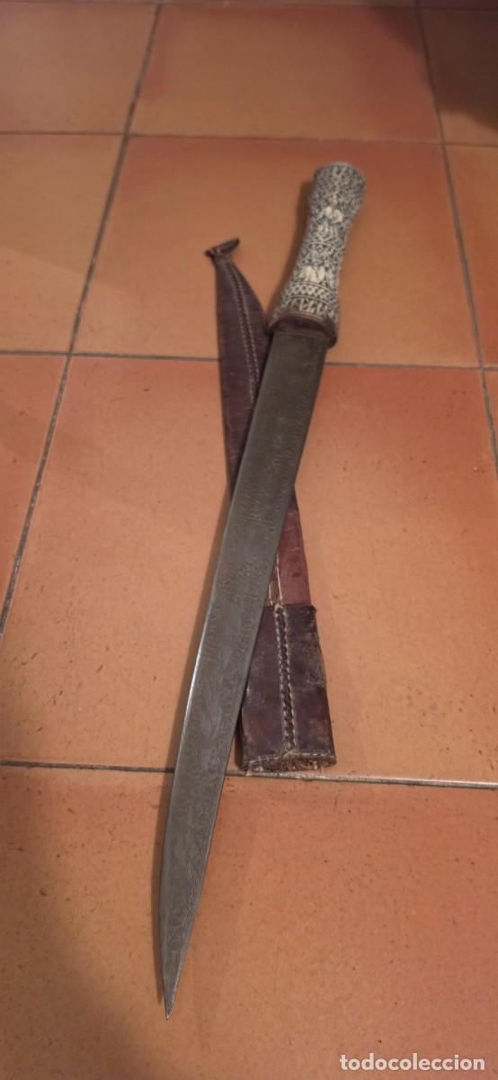 Militaria: Importante daga grande o espada persa antigua