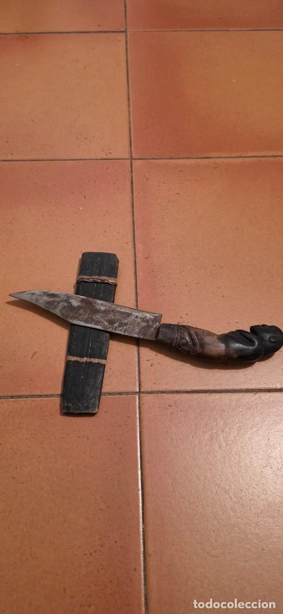 Militaria: Precioso cuchillo asi&aacute;tico muy antiguo