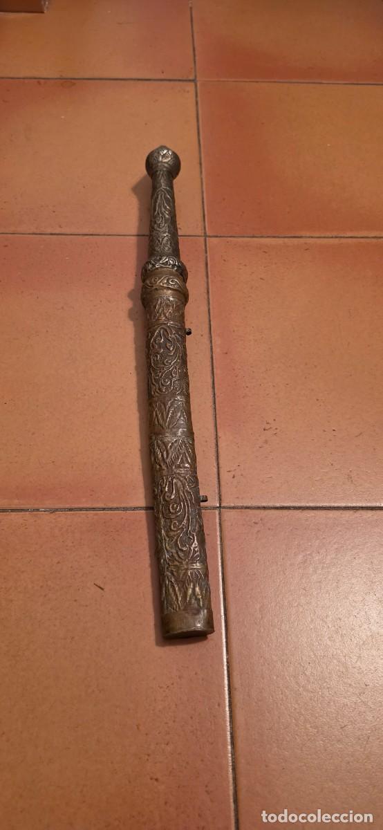 Militaria: Espada corta asiatica tipo dha muy antigua y hoja muy trabajada