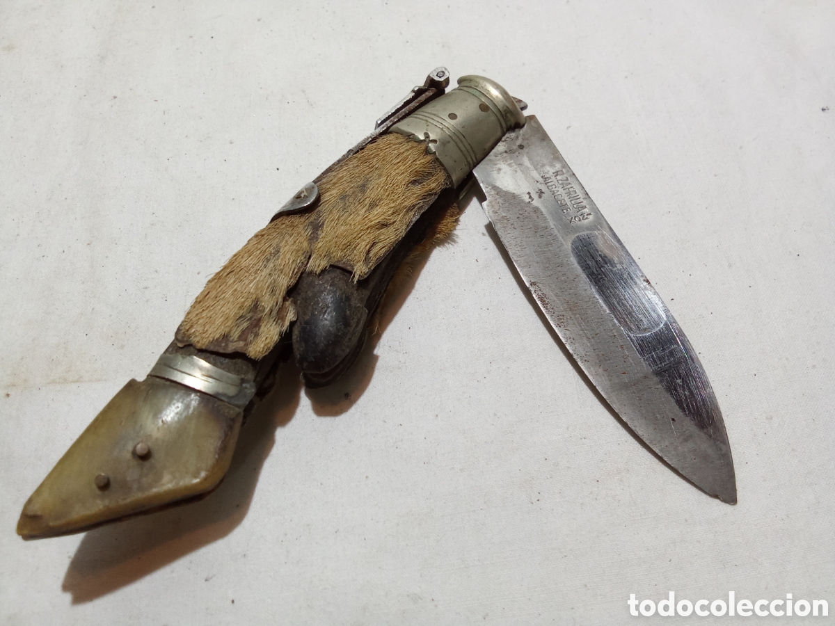 Military Antiques: CURIOSA NAVAJA R.ZAFRILLA ALBACETE, JOSE Ma MENGOD CON MANGO DE PATA DE CABRITILLO O SIMILAR