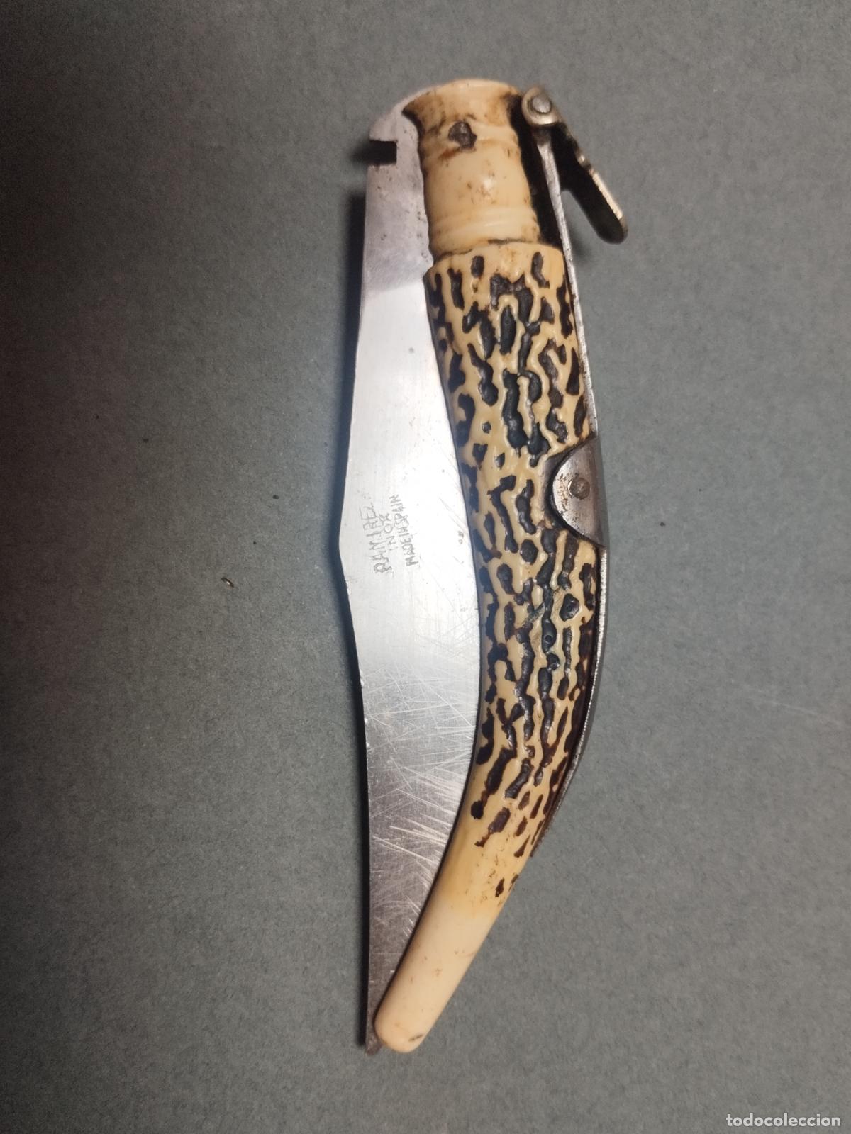 Militaria: BZB 26 NAVAJA ALBACETE&Ntilde;A. EN LA HOJA RAMIREZ. MEDIDA APROX. 21 CM ENTERO Y 11 CM HOJA.