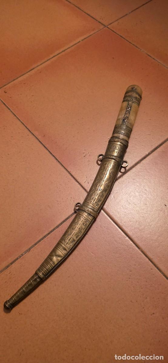 Militaria: Preciosa jambiya gran tama&ntilde;o bronce y hueso muy antigua