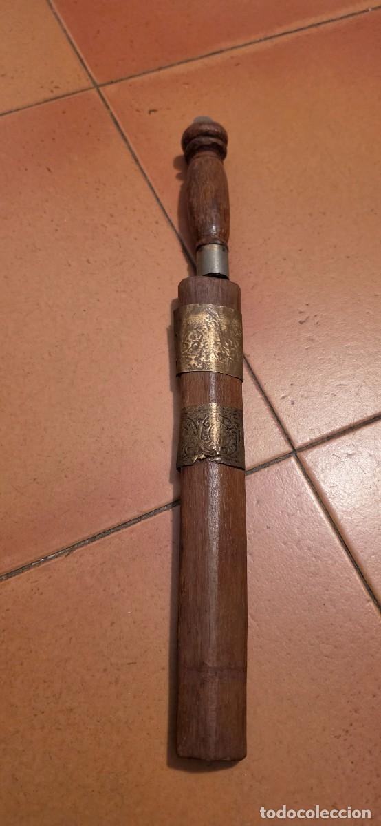 Militaria: Preciosa daga indonesia antigua