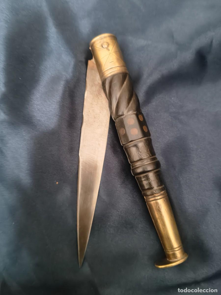 Militaria: NAVAJA ESPA&Ntilde;OLA O ITALIANA , CUCHILLO DAGA PU&Ntilde;AL