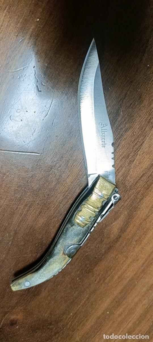 Militaria: Navaja modelo sevillana