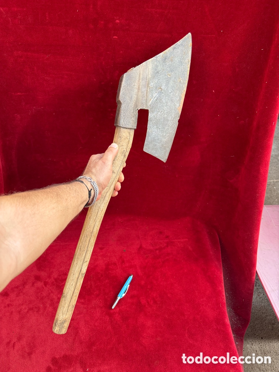 Militaria: Espectacular y gran hacha del siglo XIX forja!