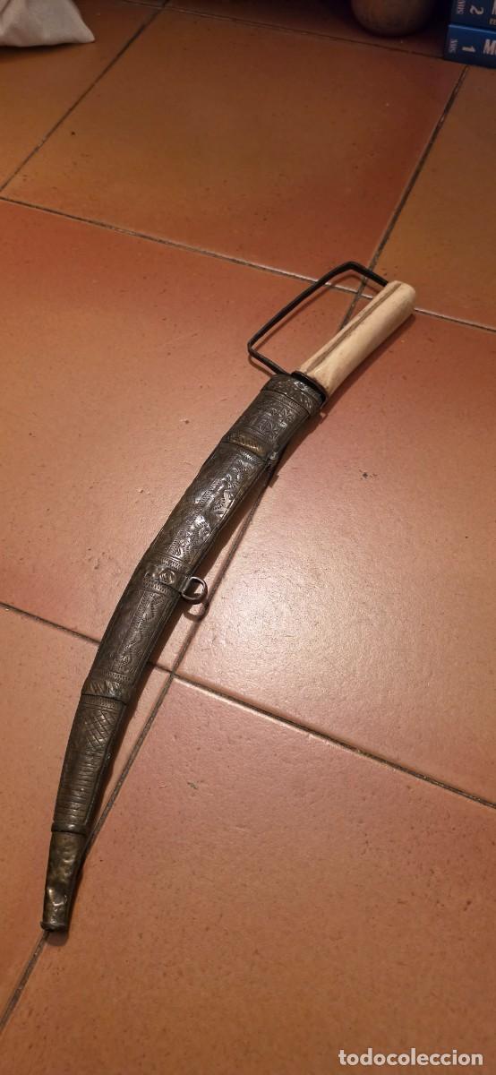 Militaria: Preciosa daga bereber koummya antigua