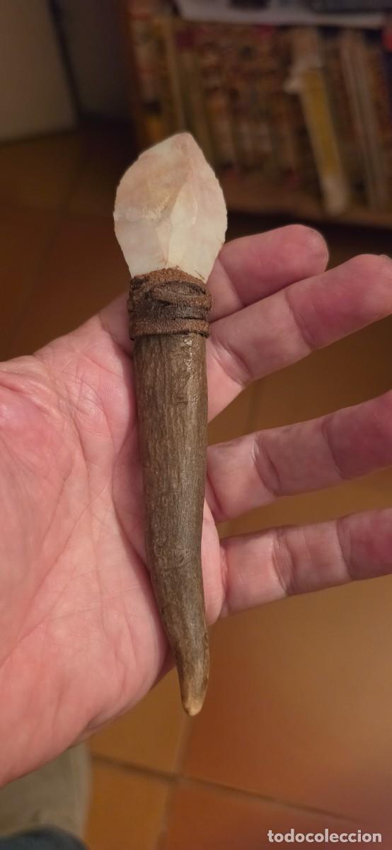 Militaria: Preciosa recreaci&oacute;n de cuchillo prehist&oacute;rico asta,cuero y silex
