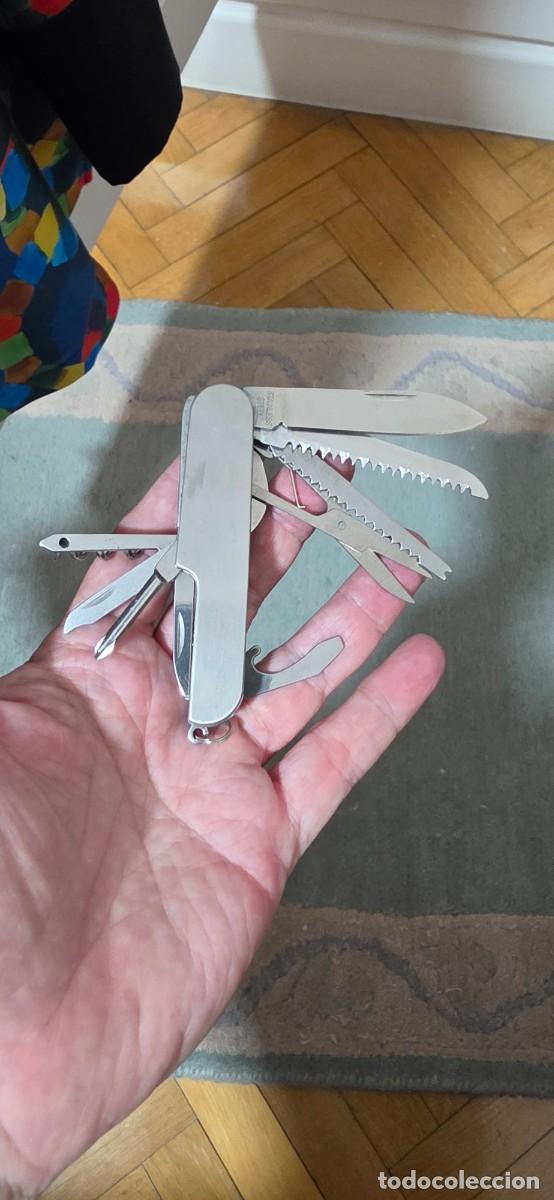 Militaria: Interesante navaja multiusos muy completa