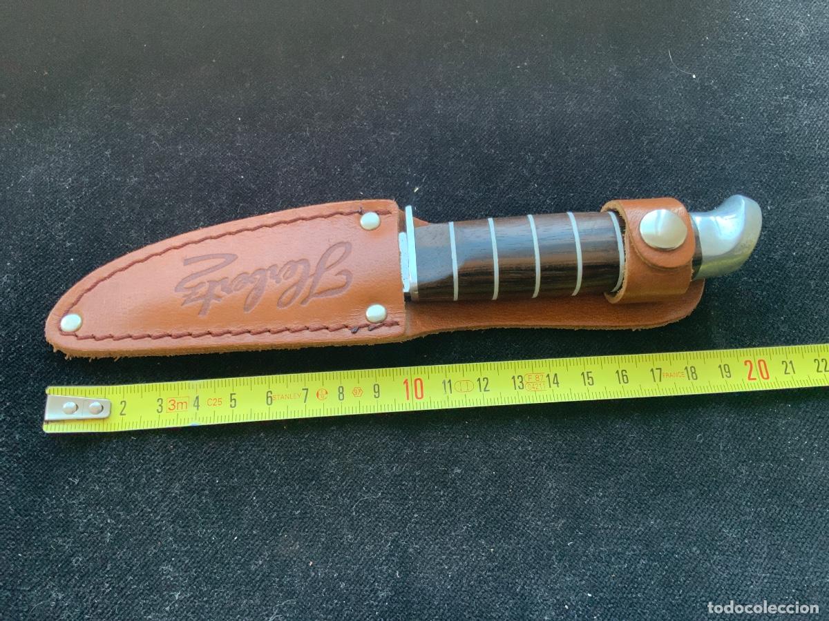 Militaria: Cuchillo C.Jul. Herbertz , asi 420 119508. En su funda original. 18cm , 88gr.
