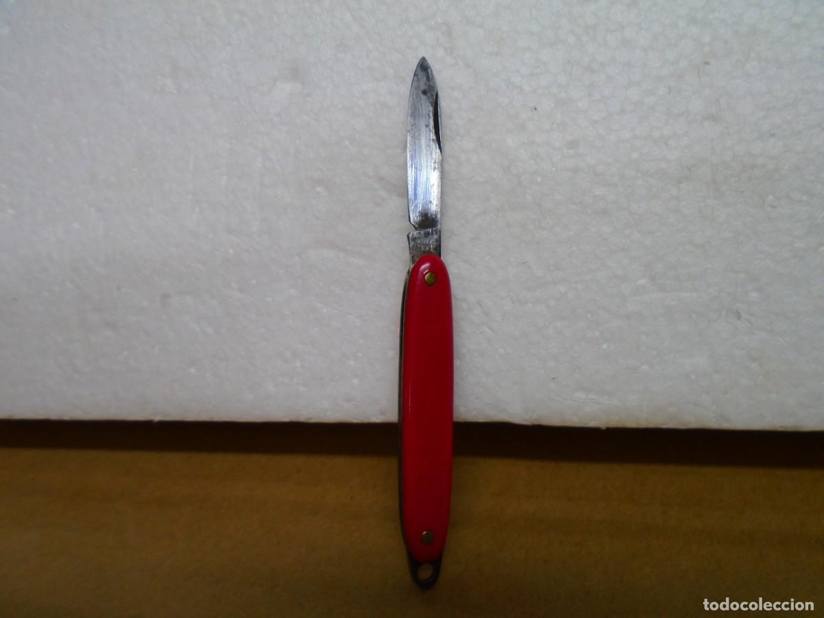 Militaria: NAVAJA ROJA DE PAYA(IBI)MARCADA,A&Ntilde;OS 60/70.MIDE 5 CM CERRADA Y 8`5 CM ABIERTA.