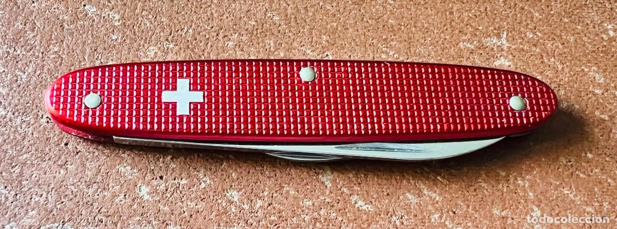 Militaria: Navaja Victorinox Alox - Aluminio texturizado rojo brillante
