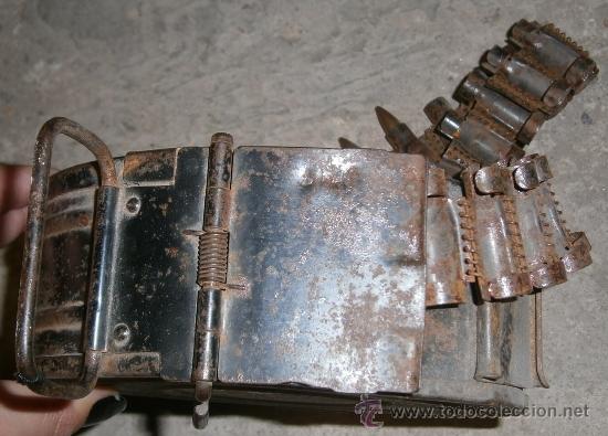 Militaria: Cargador con cinta - Foto 2