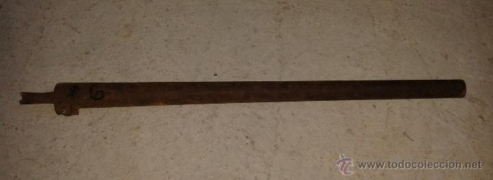 Militaria: Ca&ntilde;&oacute;n de pist&oacute;n, 57cm total. - Foto 1
