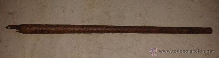 Militaria: Ca&ntilde;&oacute;n de pist&oacute;n, 65cm total. - Foto 1
