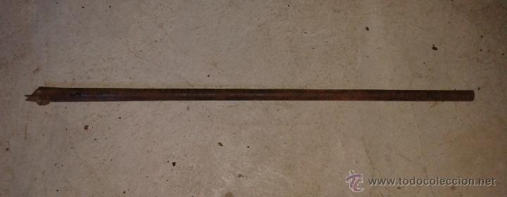 Militaria: Ca&ntilde;&oacute;n de pist&oacute;n, 91cm total. - Foto 1