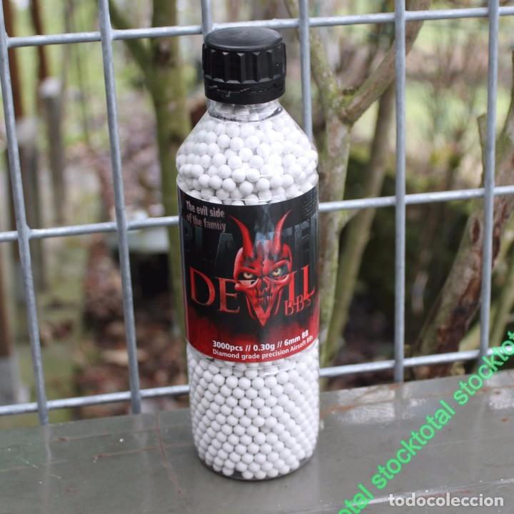 Militaria: 3000 BOLAS AIR SOFT BLASTER DEVIL 0,30 GR. BOTELLA 3000 UDS A16177 - Foto 1