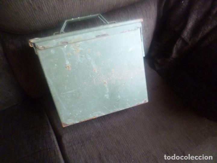 Militaria: caja municion de metal - Foto 2