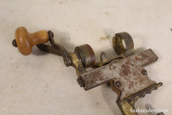 Militaria: carga cartuchos antiguo - Foto 3