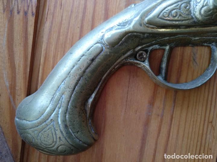 Militaria: 2 medias pistolas de bronce - Foto 3