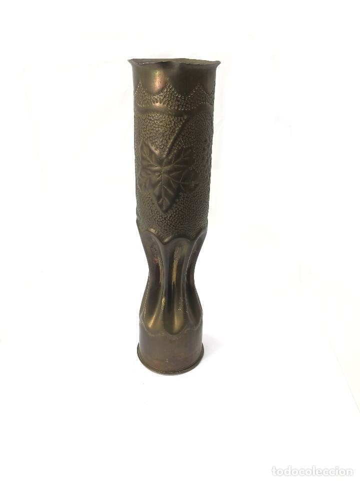 Militaria: ANTIGUA VAINA TALLADA - Foto 1