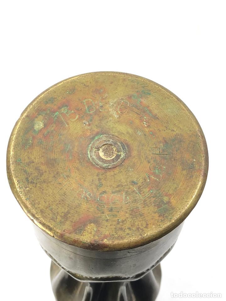 Militaria: ANTIGUA VAINA TALLADA - Foto 3